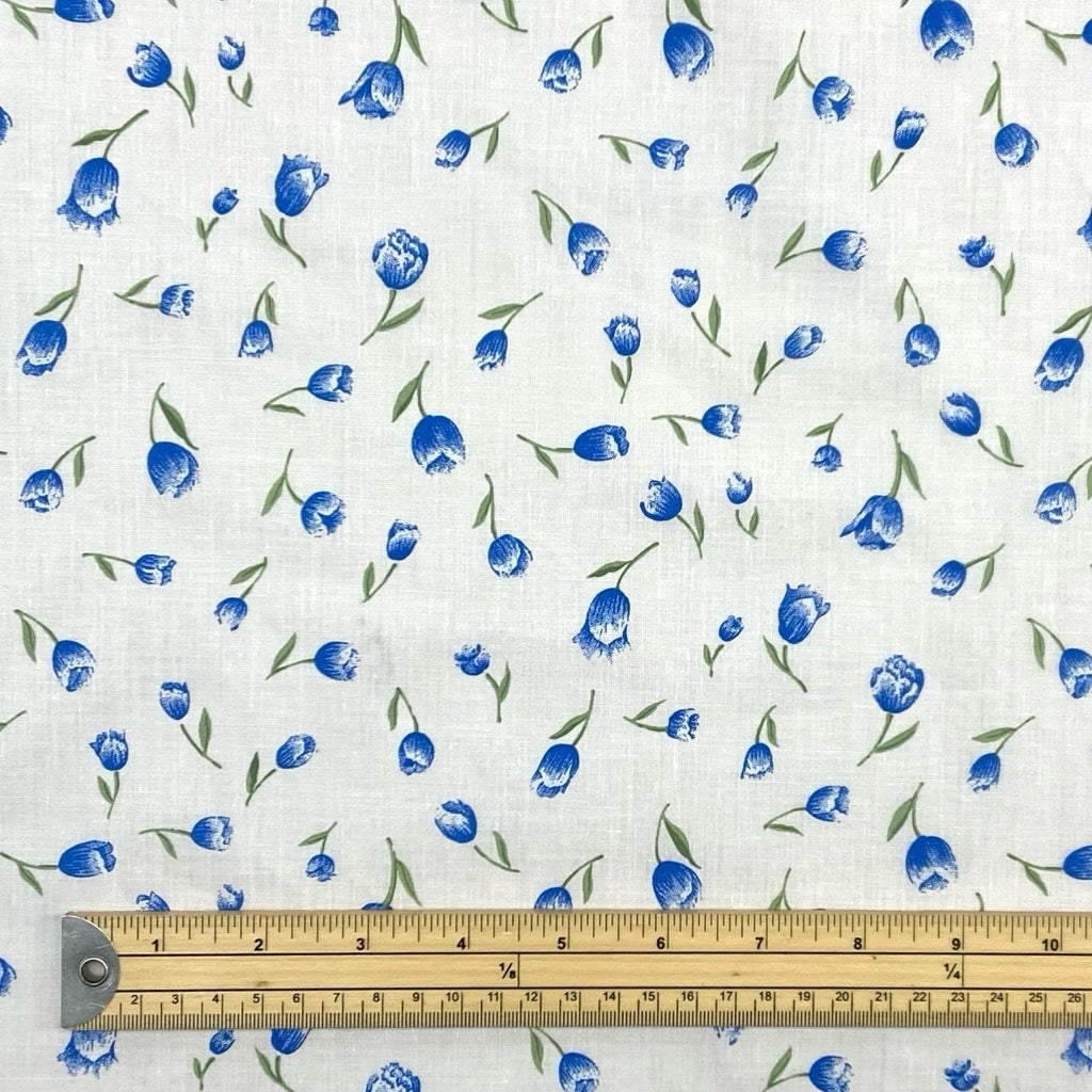 Falling/Flowing Tulips Polycotton Fabric - Pound Fabrics