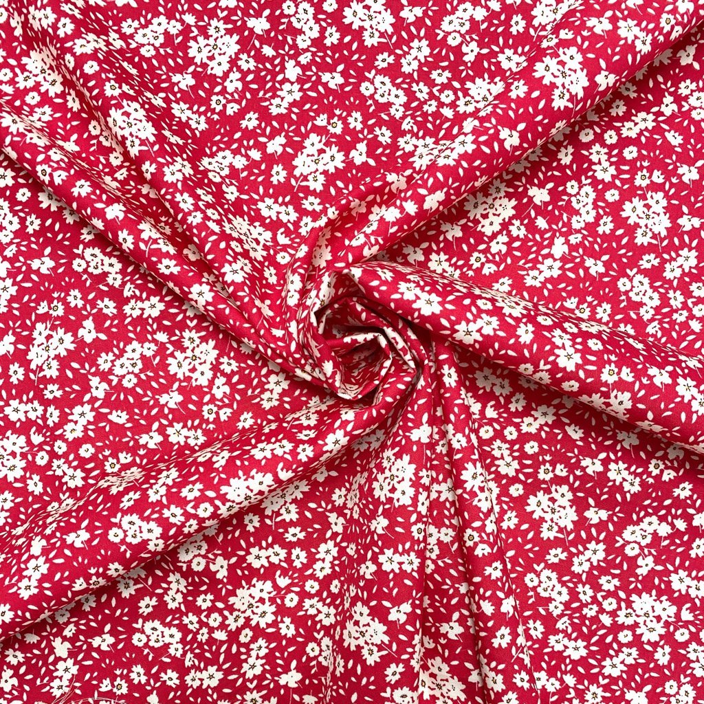 Ditsy Floral Rose & Hubble Cotton Poplin Fabric – Pound Fabrics